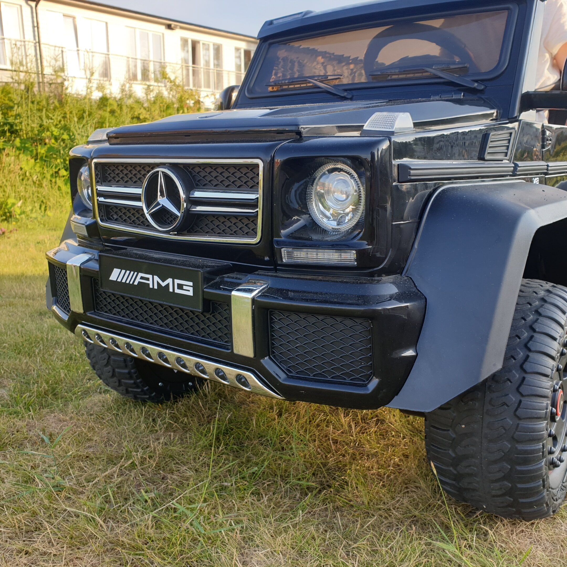 Elbil barn Mercedes G63 AMG 6x6